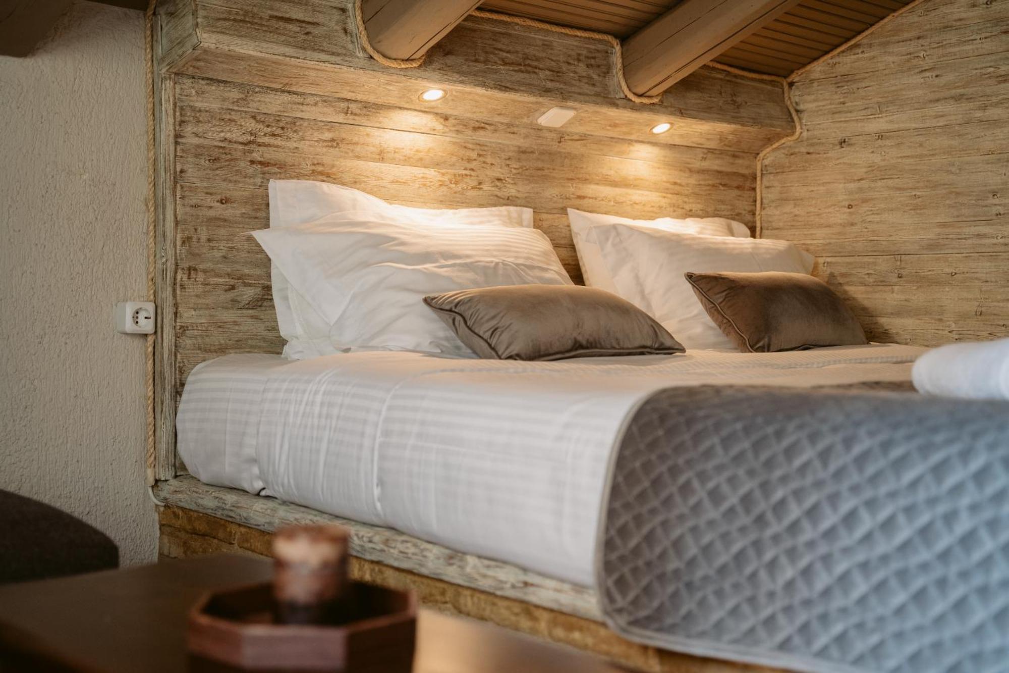 Afanos Guesthouse Arachova Pokoj fotografie