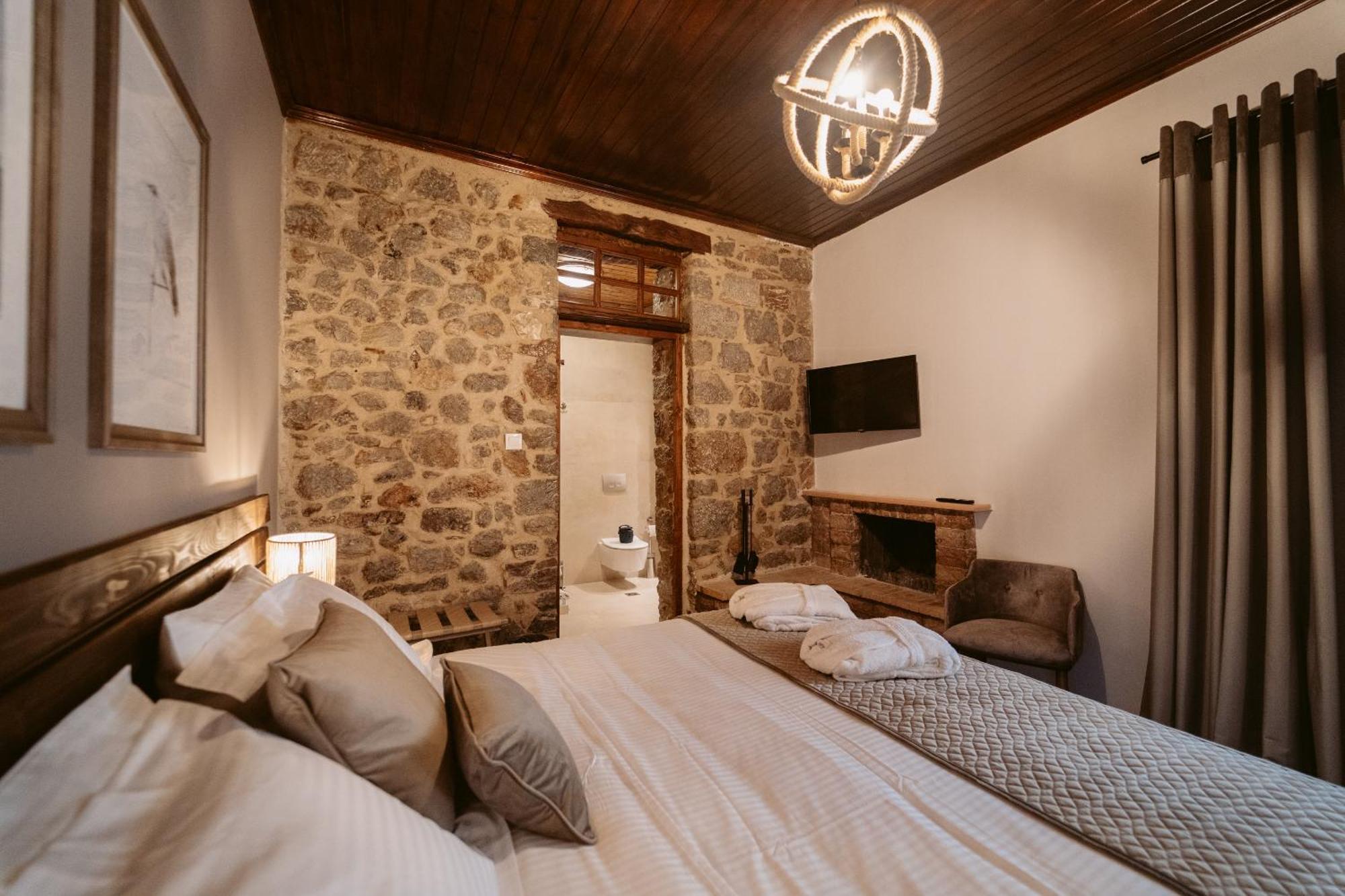 Afanos Guesthouse Arachova Pokoj fotografie