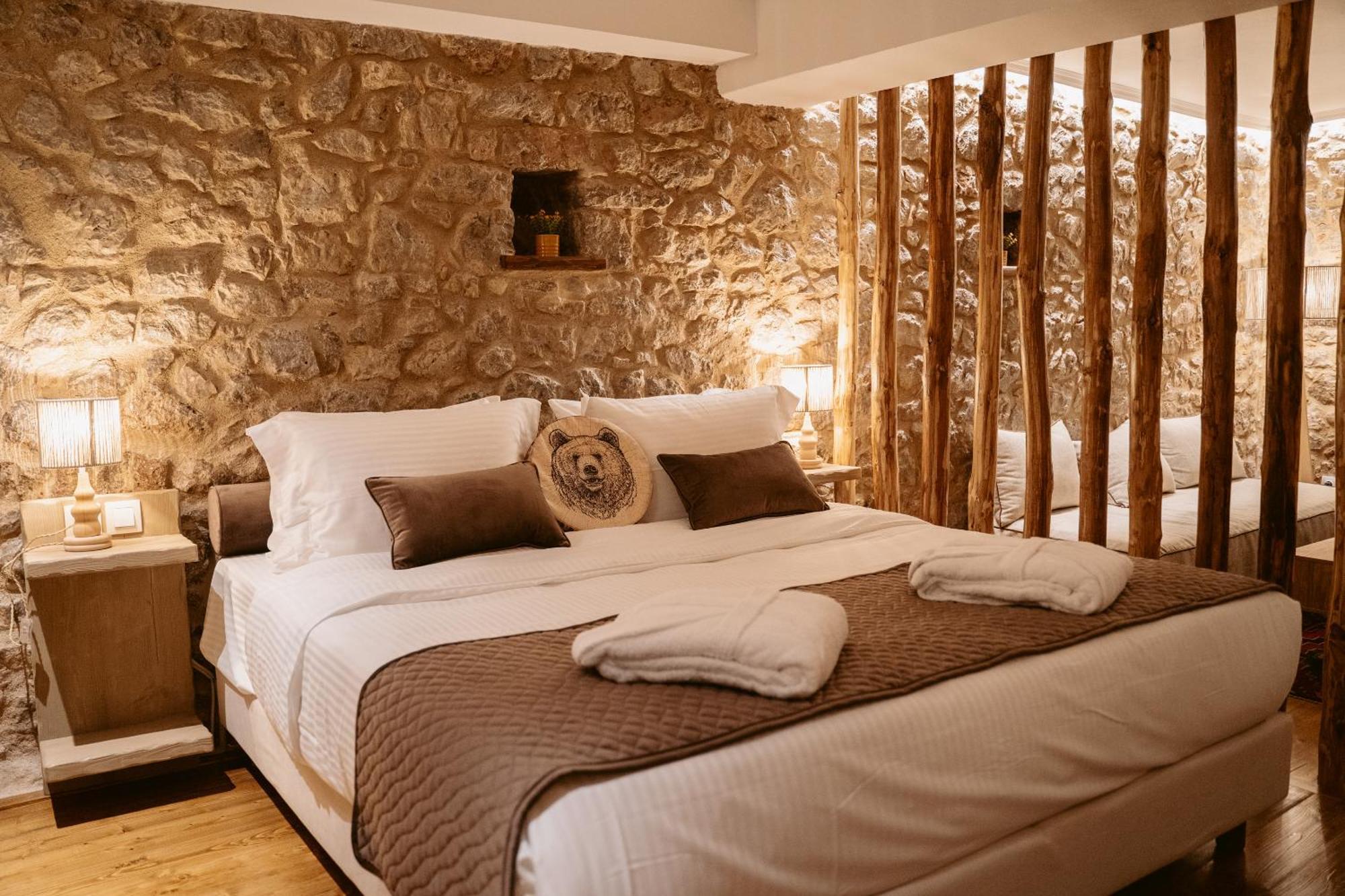 Afanos Guesthouse Arachova Pokoj fotografie